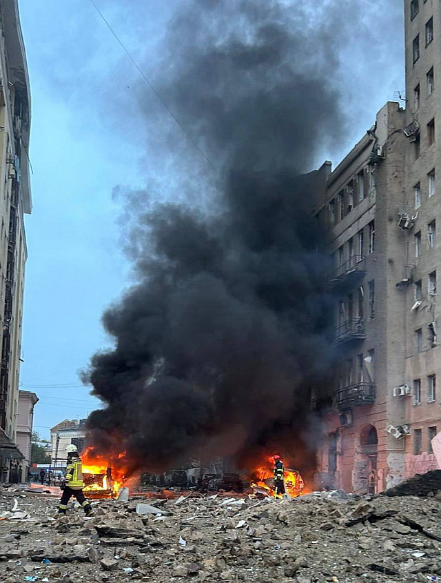 Росіяни атакують українське місто Харків