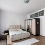 Wynajem mieszkania online vs. na miejscu