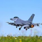Ukraina otrzymała pierwsze myśliwce F-16 – jaka będzie rola Polski w ich wykorzystaniu