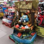 Jak zdobyć naklejki w Biedronce Polska