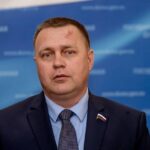 Senator Rosji Kastiukiewicz oskarżony o tortury na okupowanych terytoriach Ukrainy