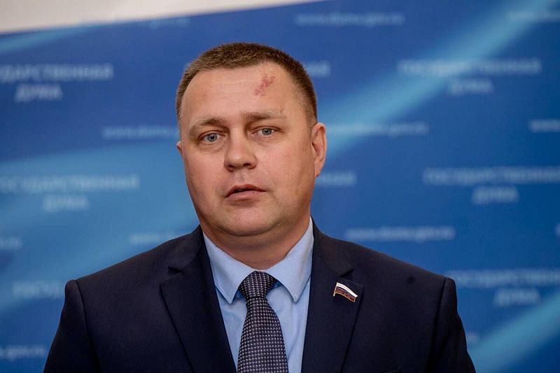 Senator Rosji Kastiukiewicz oskarżony o tortury na okupowanych terytoriach Ukrainy
