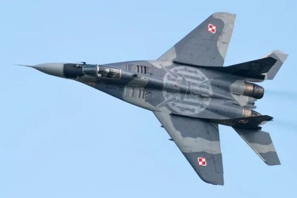 чому Польща прагне віддати Україні старі МіГ-29